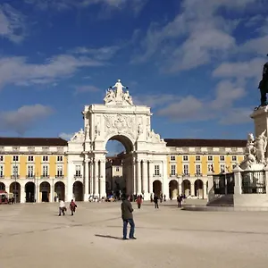Bairrus - Cathedral Apartment Lisbon